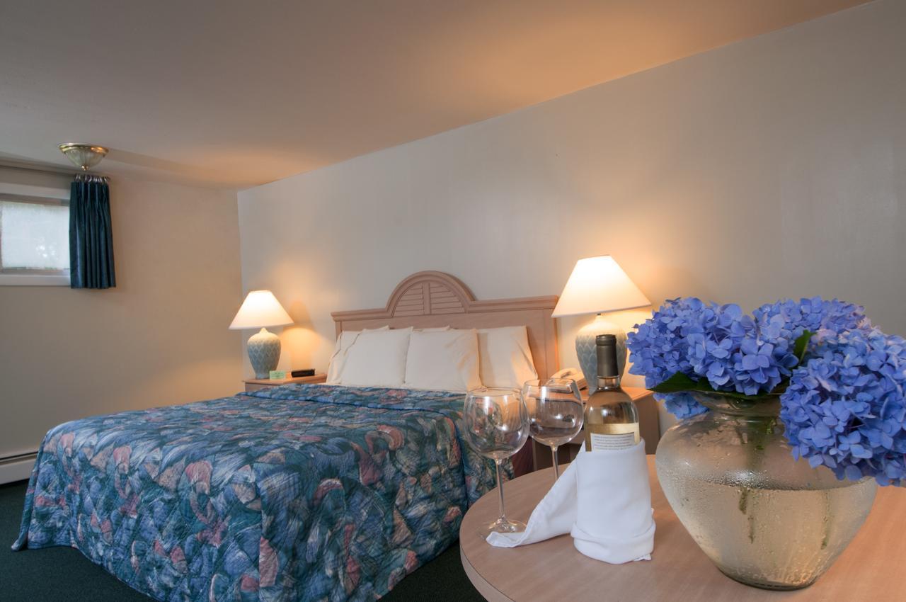 Southfleet Motor Inn ウェルフリート エクステリア 写真