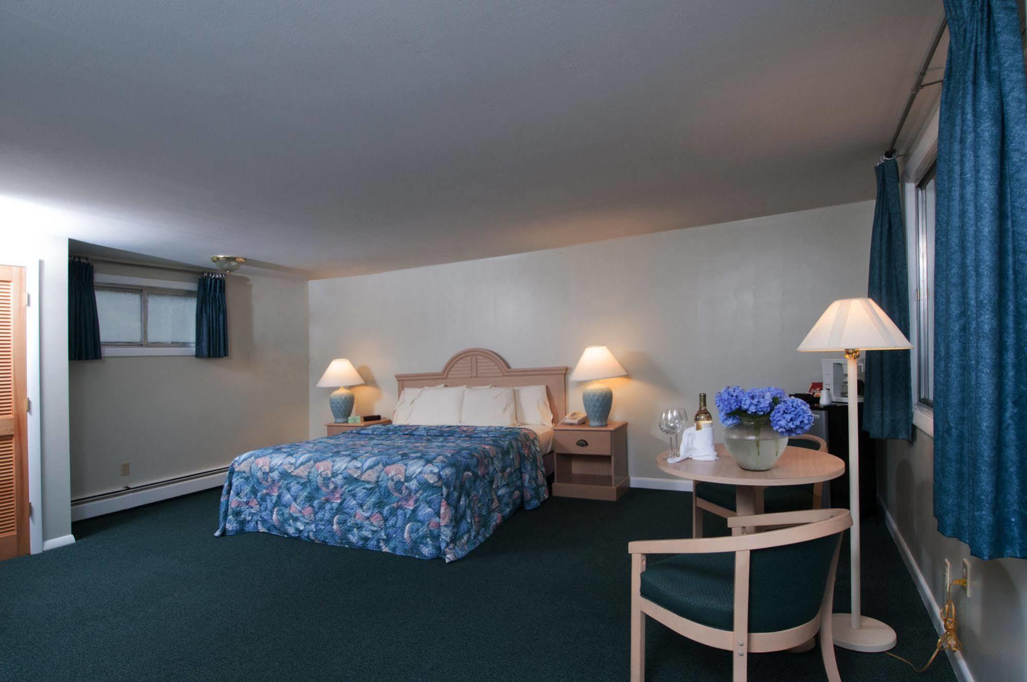 Southfleet Motor Inn ウェルフリート エクステリア 写真